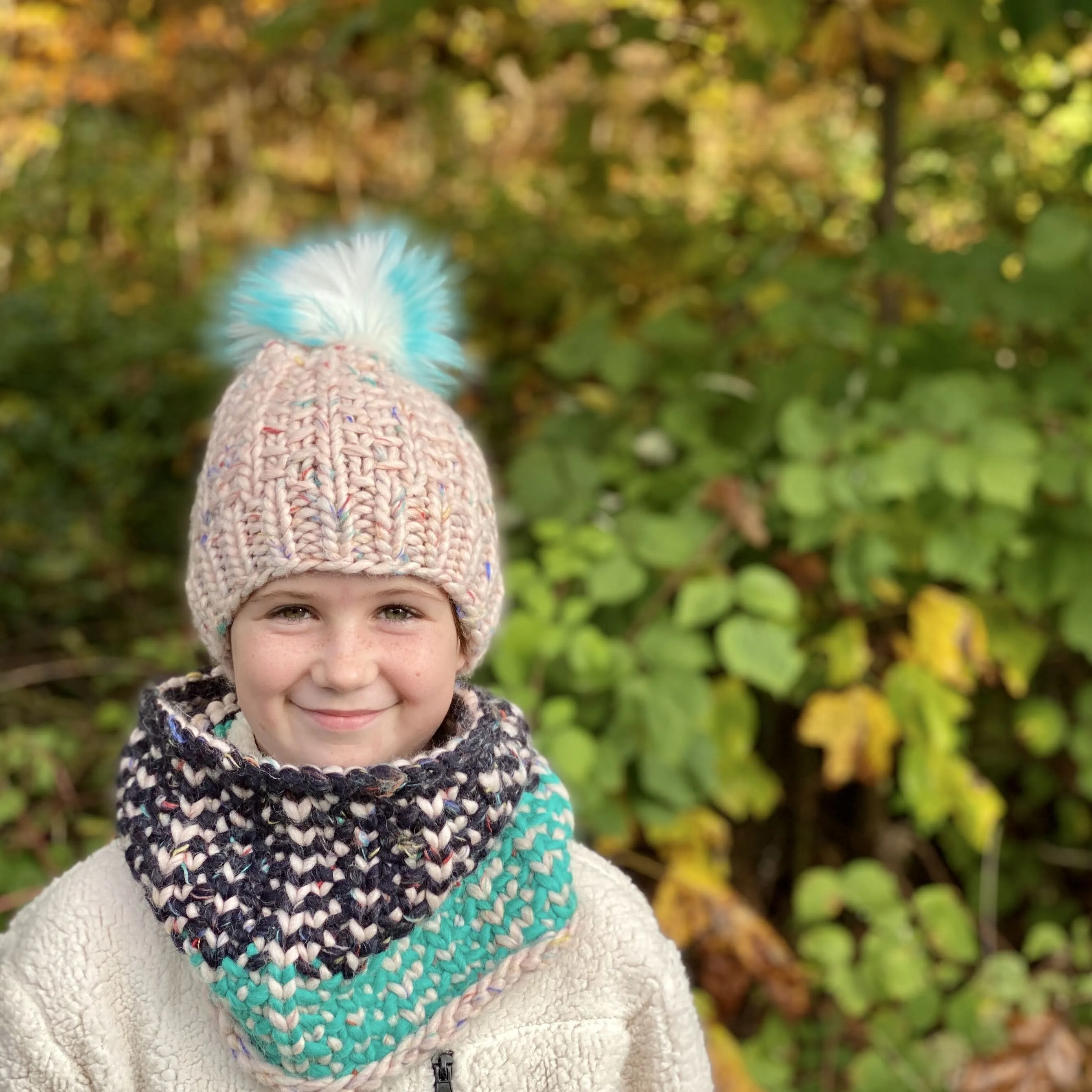 Hand knit women's kid's luxury textured cowl 100% merino wool fall winter fashion blue pink