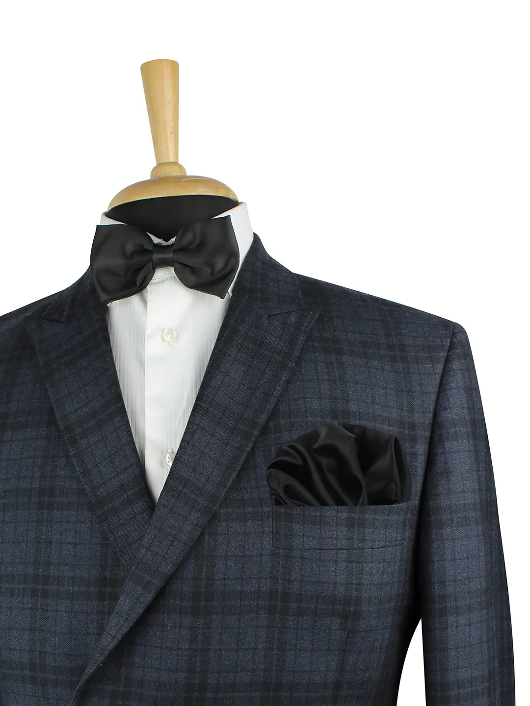 Kavove The Solid Rage Black Pocket Square